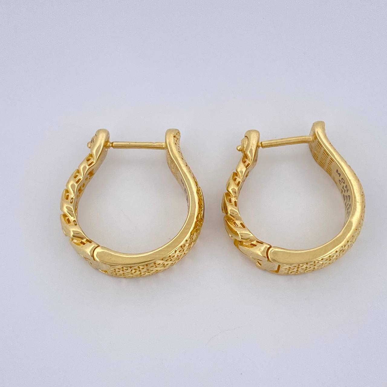 Candongas Cubana Infinito 6.15gr / 2.1cm / Oro Amarillo +4 18K $