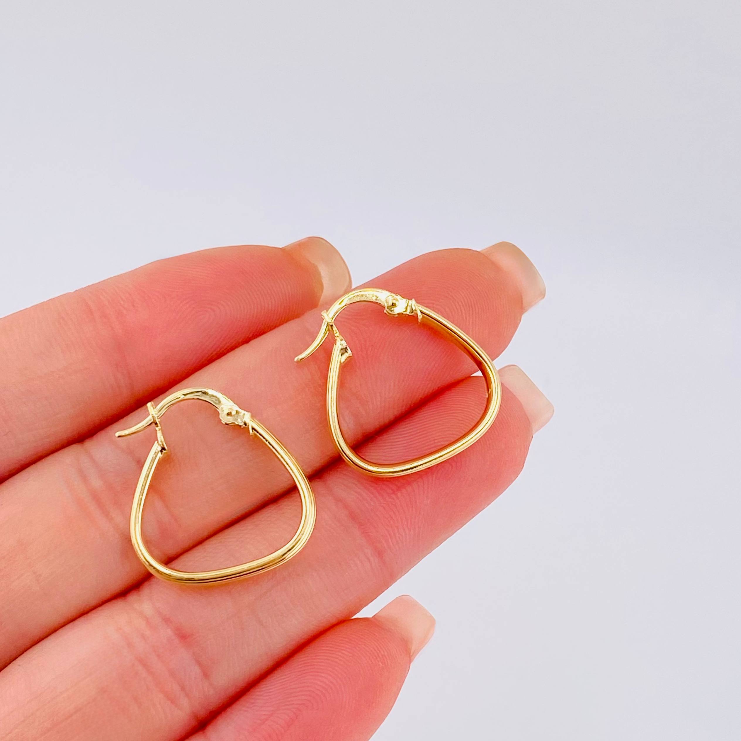 Candongas Triangulo Andy 1.55gr / 2cm / Oro Amarillo 18K ©