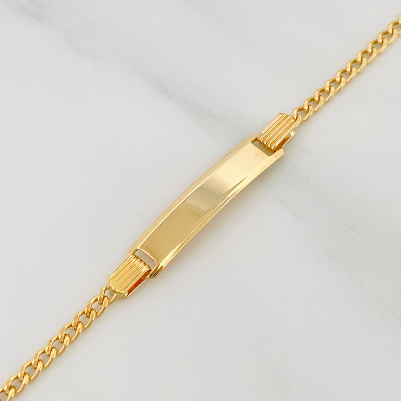 Pulso Placa Rectangular 1.65 g / 16 cm / 1.8 mm Oro Amarillo 18K