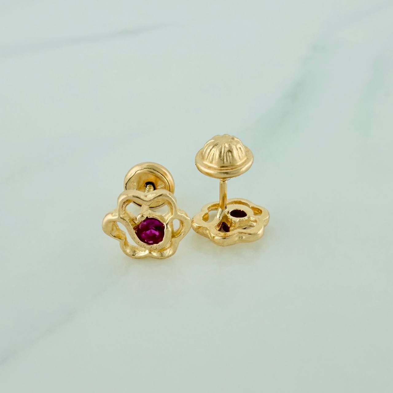 Topos Silueta Flor 1.2gr / 7.9mm Oro Amarillo 18K %