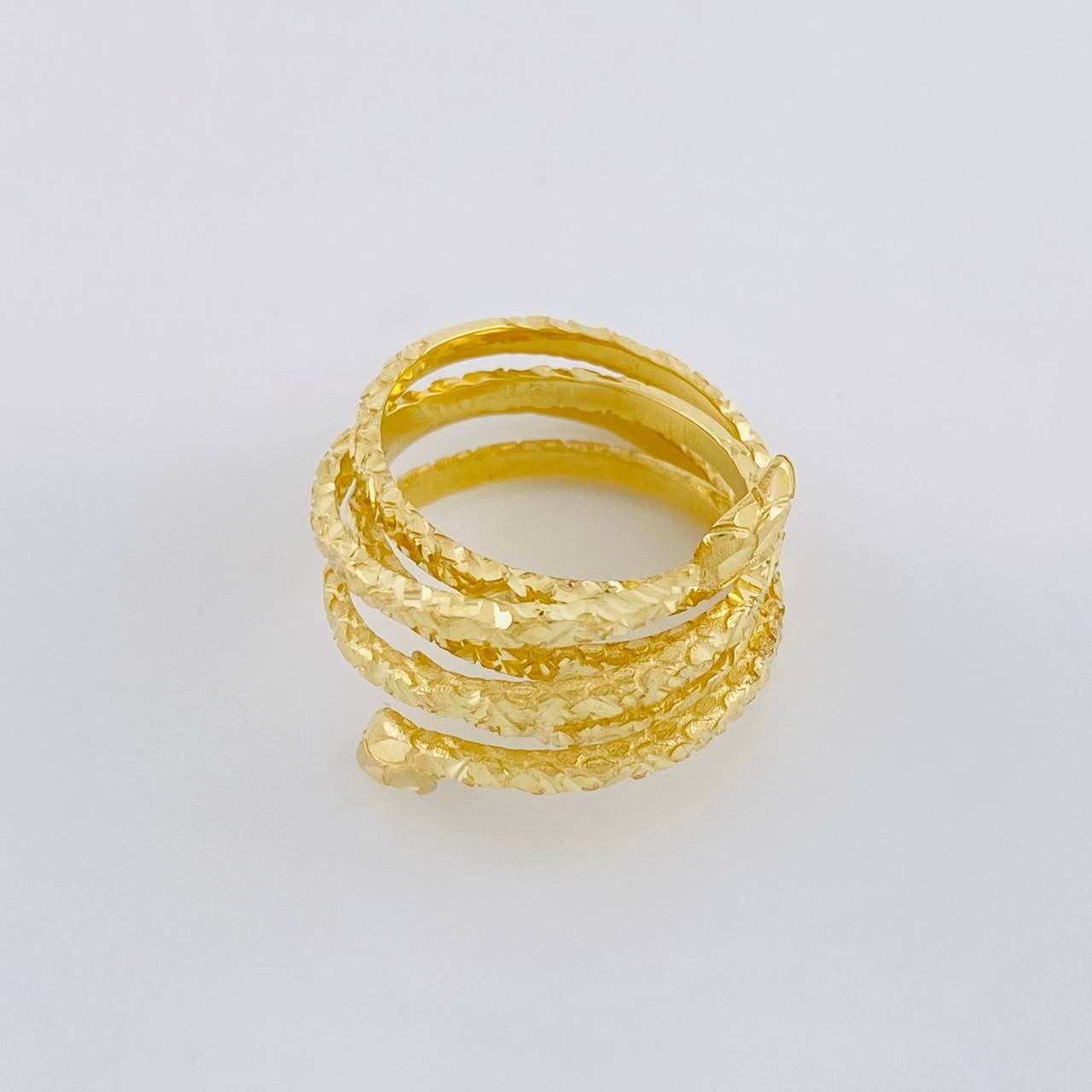 Anillo Serpiente Espiral 4.65g / T9 Oro Amarillo 18K