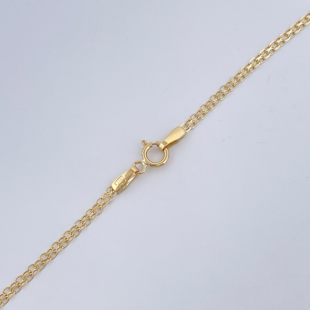Cadena China 2.2gr / 50.5cm / Oro Amarillo +1 18K &