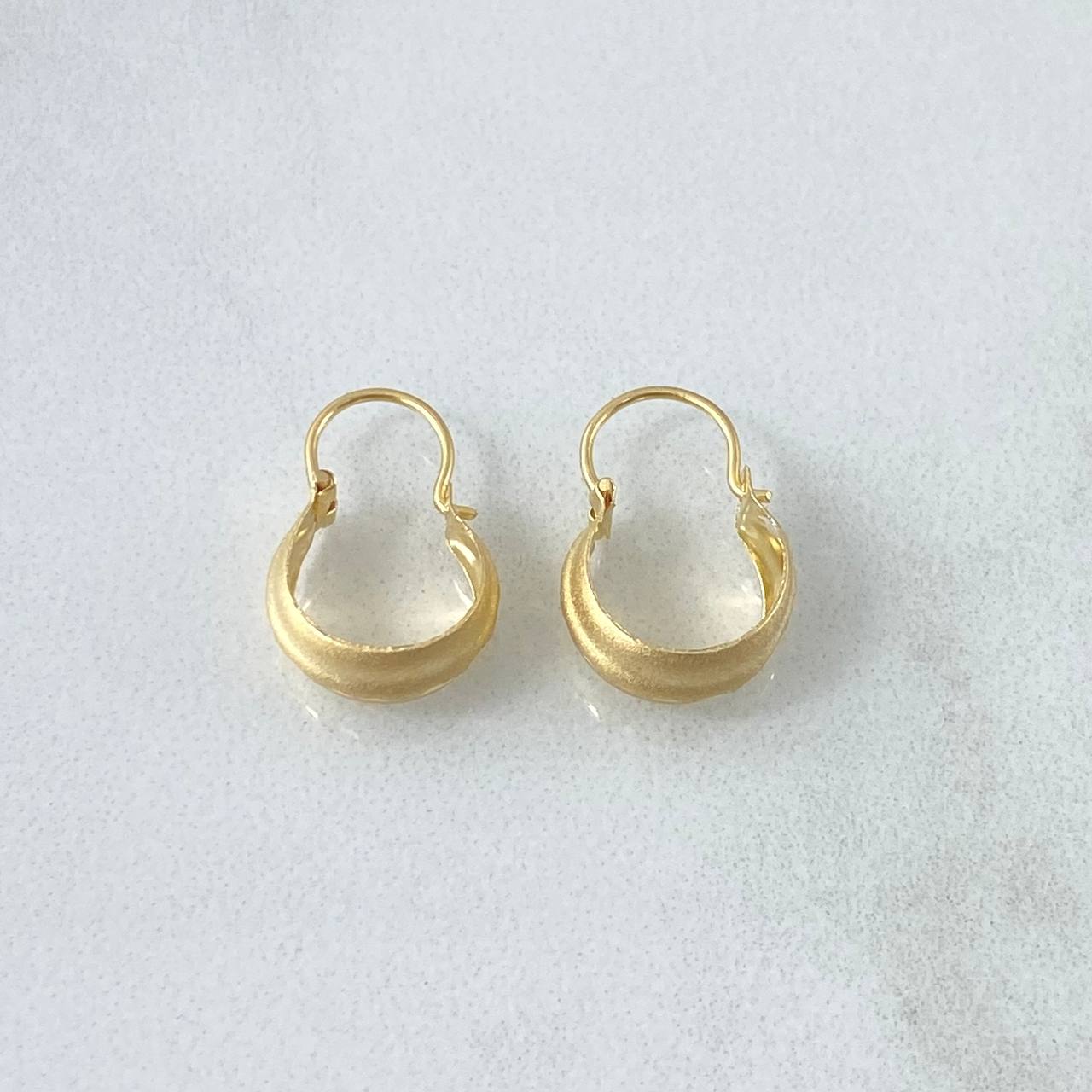 Candongas Ash Mate 0.7gr / 1.6cm / Carril Intermedio Diamantado Oro Amarillo 18K ©