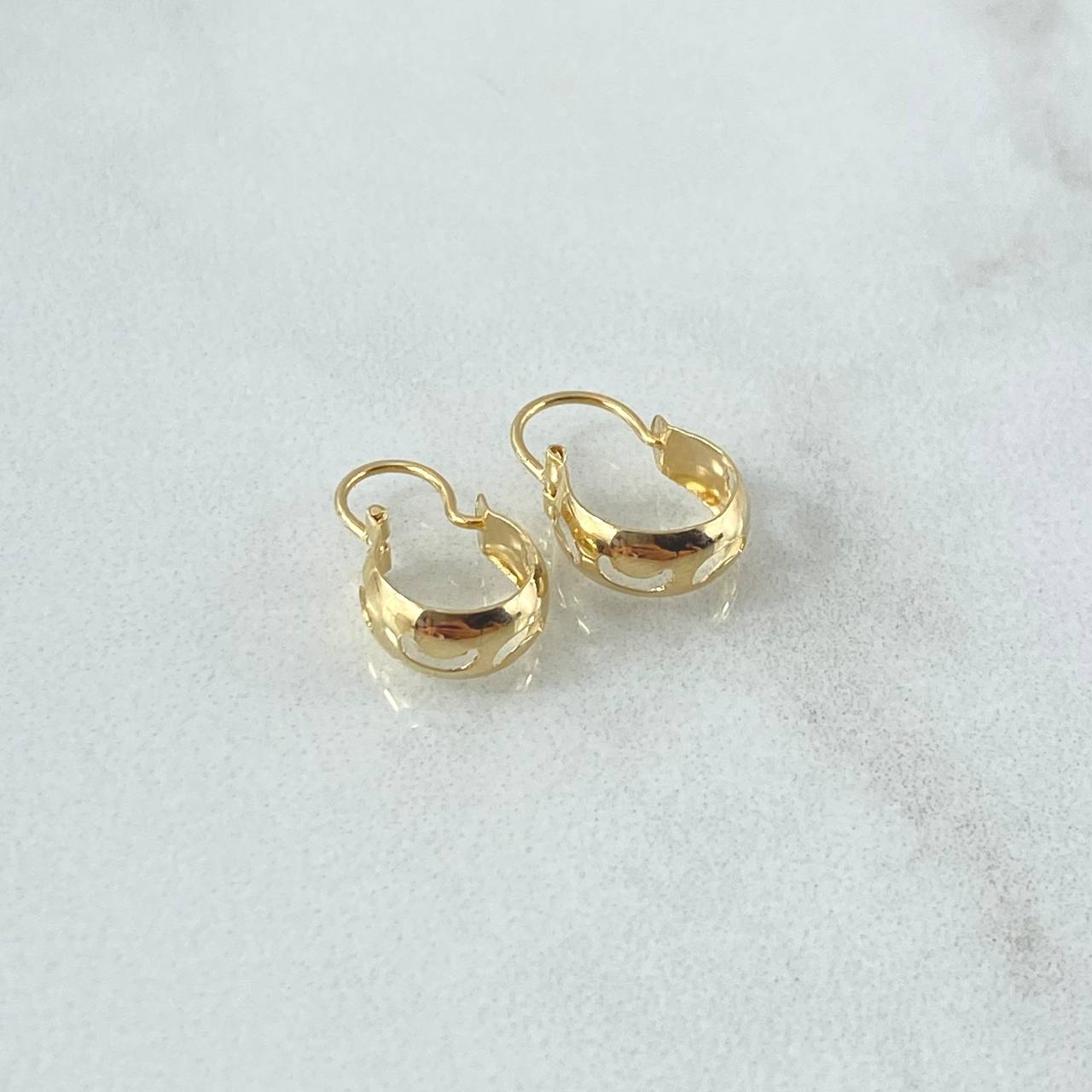 Candongas Ash Lunas 0.55gr / 1.3cm / Lisas Oro Amarillo 18K