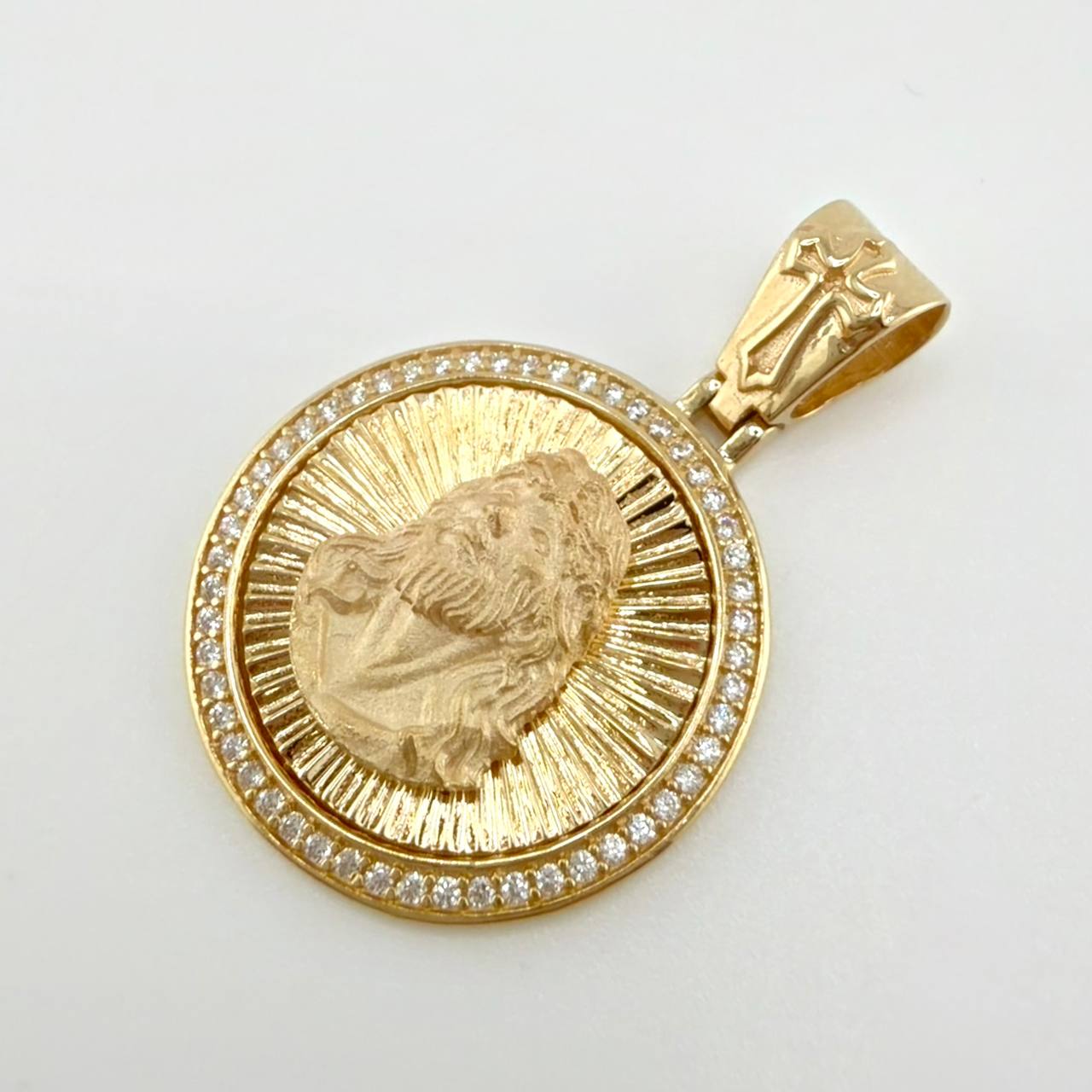 Dije Medalla Rostro Jesus 5.3gr / 3.1cm / Oro Amarillo 18K