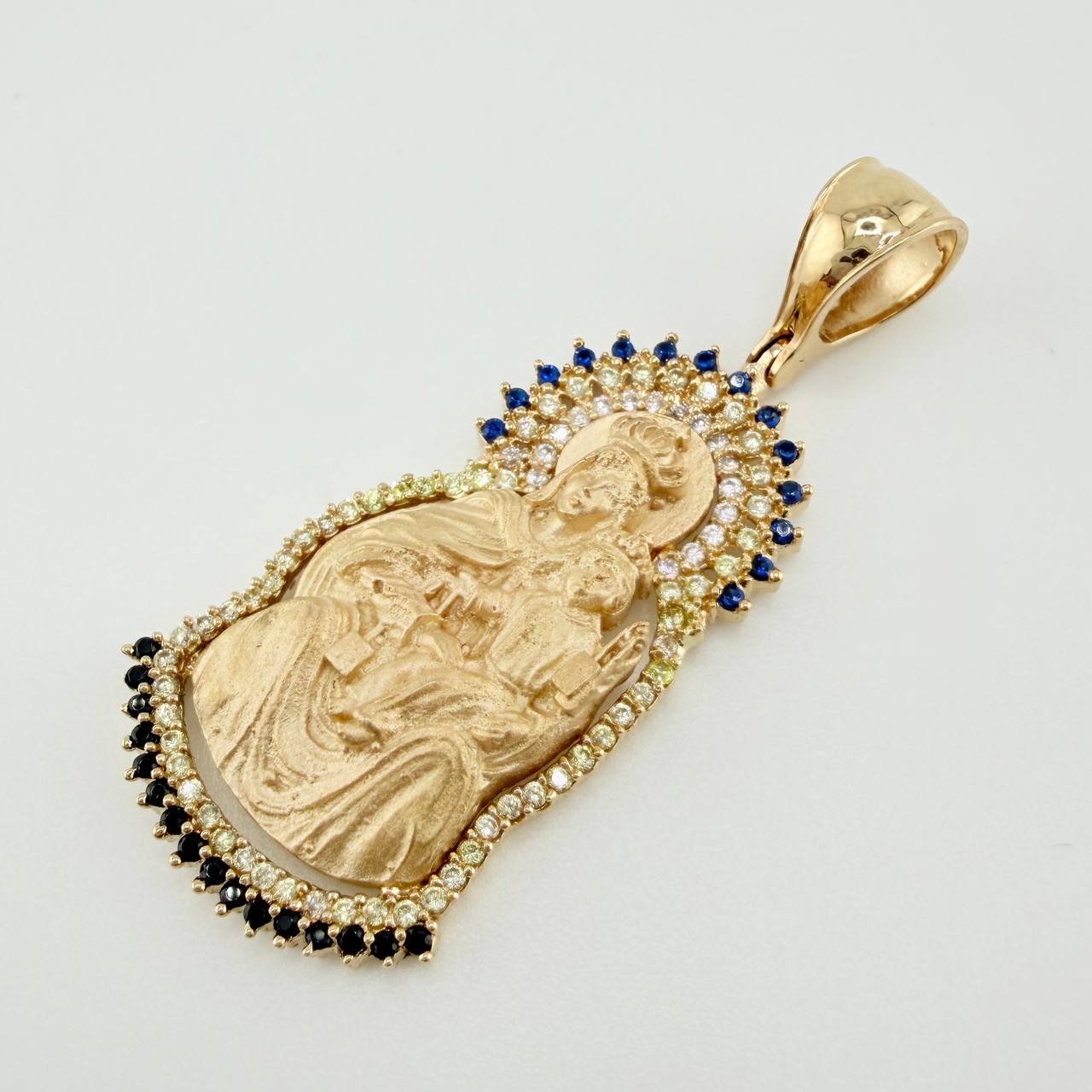 Dije Virgen Del Carmen 7.2gr / 4.1cm / Oro Amarillo 18K