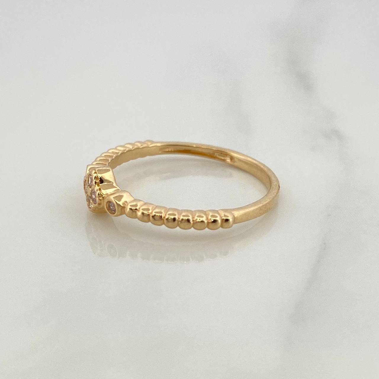 Anillo Trebol 2.05gr / T6 3/4 / Oro Amarillo 18K %