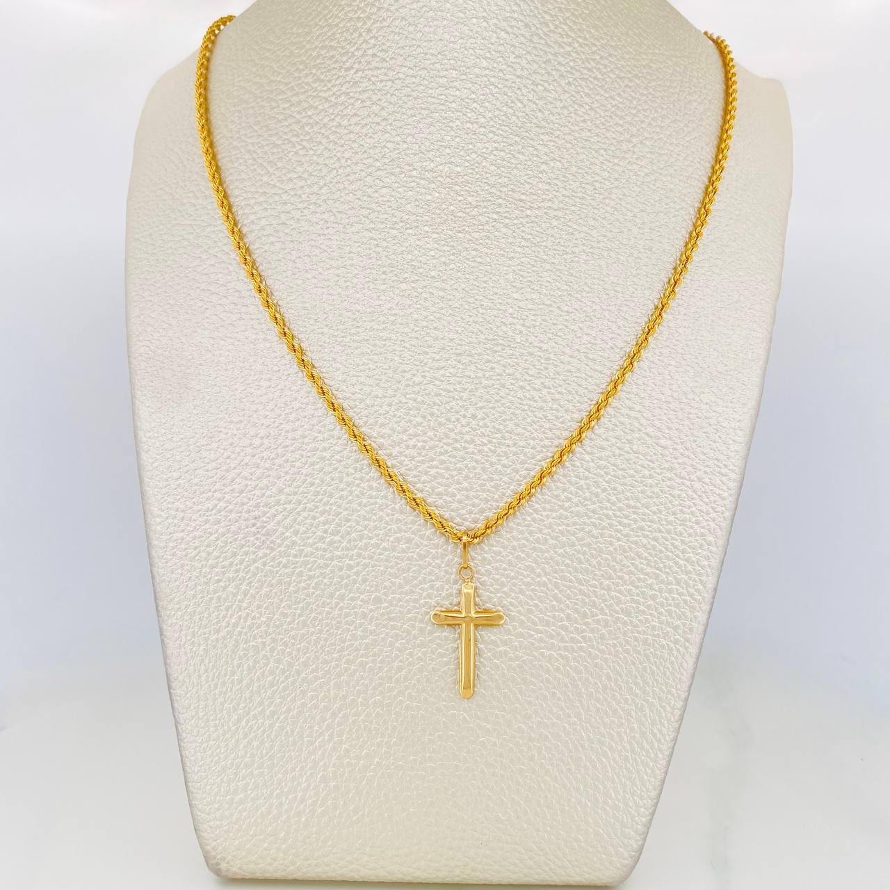 Set Cadena Lazo + Dije Cruz / 3.85 g / 60 cm Oro Amarillo 18K