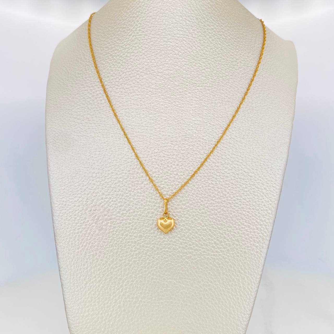 Set Cadena Singapur + Dije Corazón / 2 g / 45 cm Oro Amarillo 18K