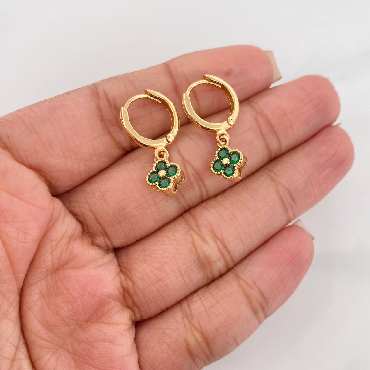 Candongas Trebol 3.35 g / 2 cm Oro Amarillo 18K