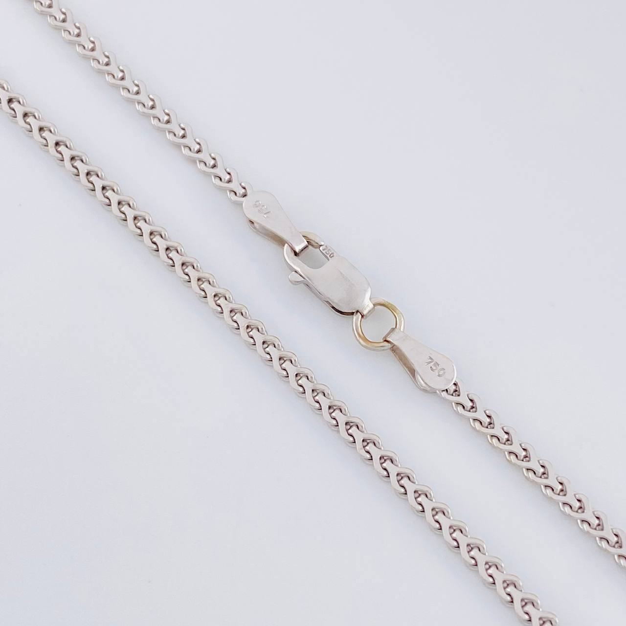 Cadena Franco 8.25g / 50cm / 2mm Oro Blanco 18K