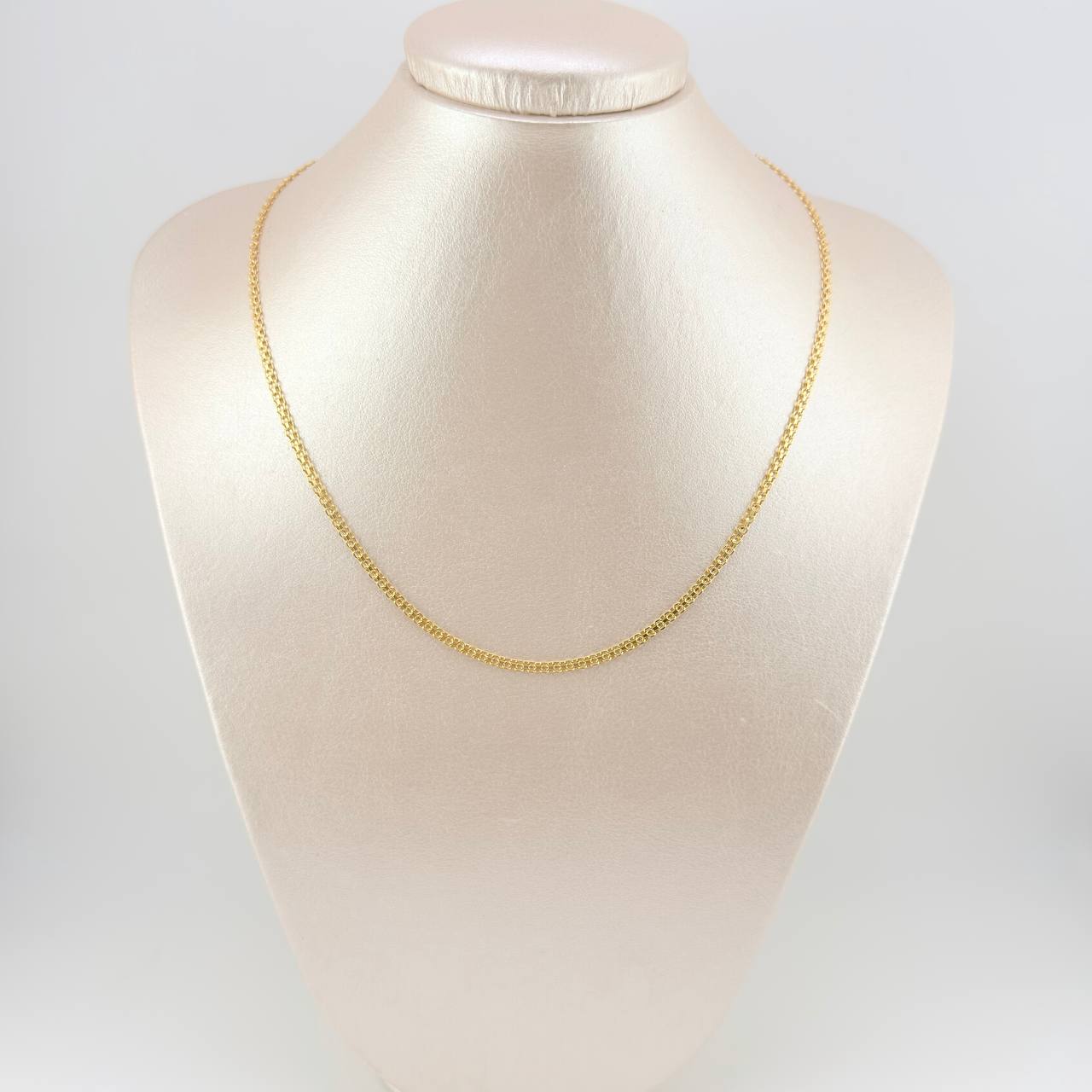 Cadena China 5.65 g / 45.4 cm / 2.4 mm Oro Amarillo 18K