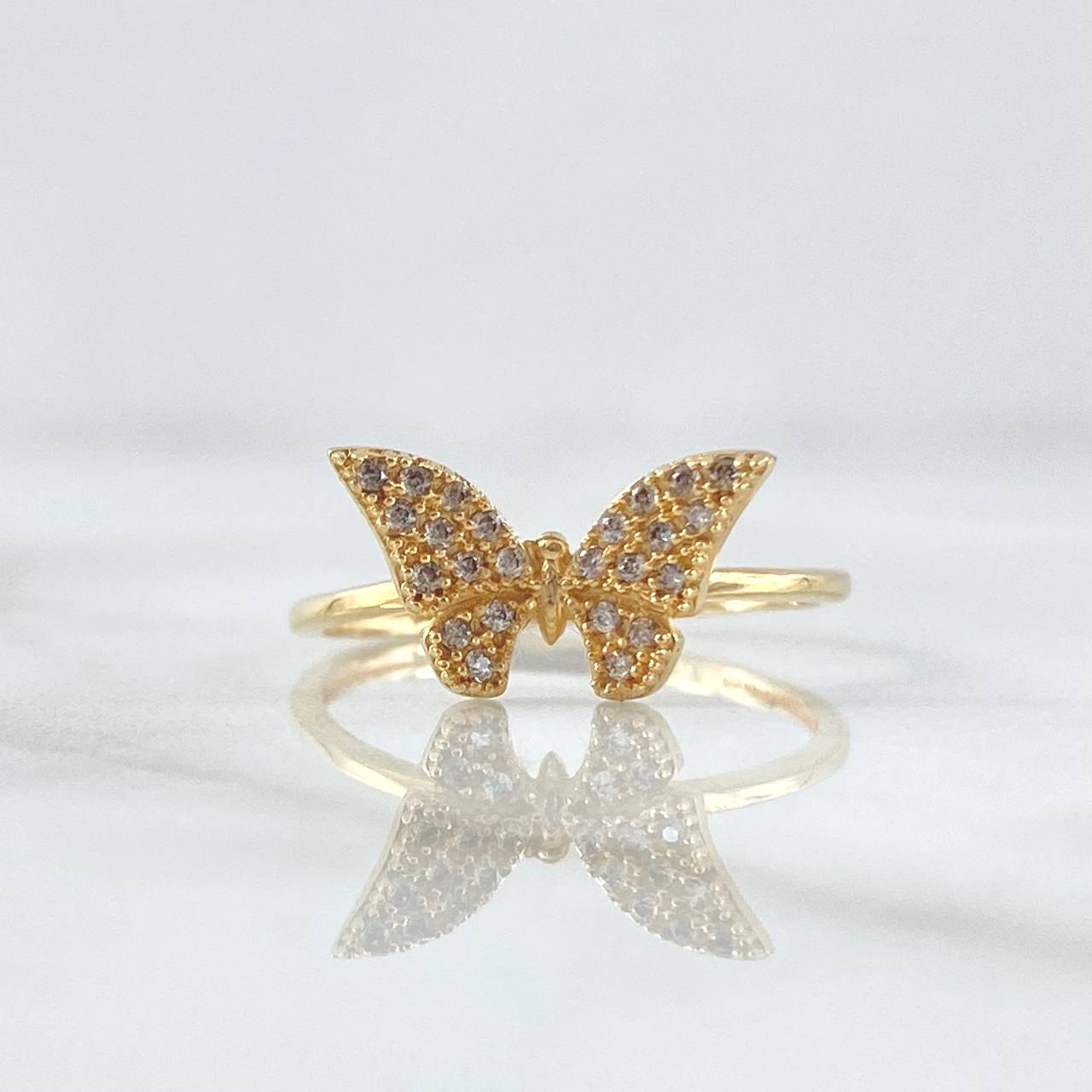 Anillo Mariposa En Relieve 1.95gr / T7 / Circones Blancos Oro Amarillo 18K *