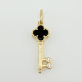 Dije Llave Trebol Negro 1.5gr / 2.7cm / Oro Amarillo 18K
