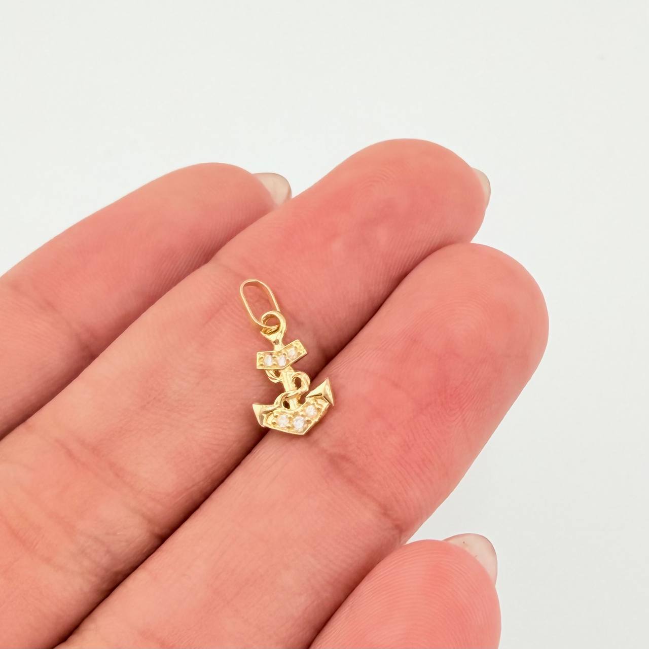 Dije Ancla 0.35gr / 1.5cm / Oro Amarillo 18K
