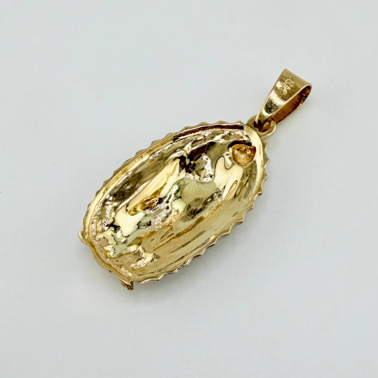 Dije Virgen Guadalupe 2.3gr / 3.3cm / Dos Oros Amarillo Blanco 18K