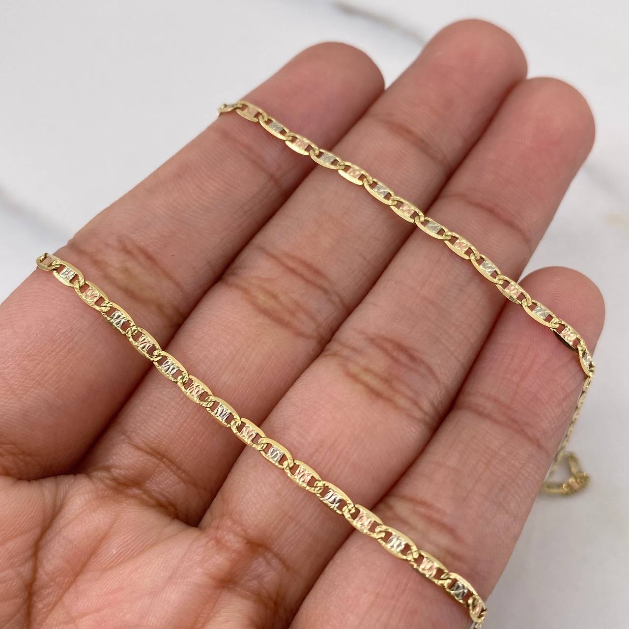 Cadena Escalera Plana 4.6gr / 60cm / 2mm Diamantada Tres Oros +3 18K &