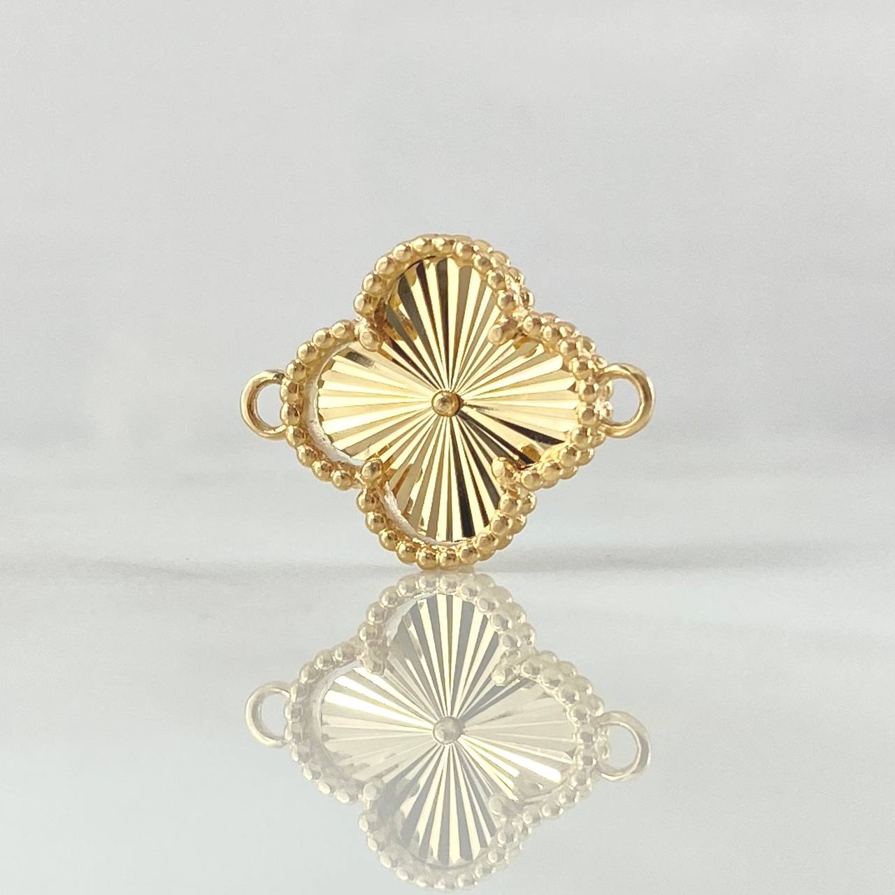 Herraje Trebol 2gr / 2cm / Bordeado Oro Amarillo 18K ©