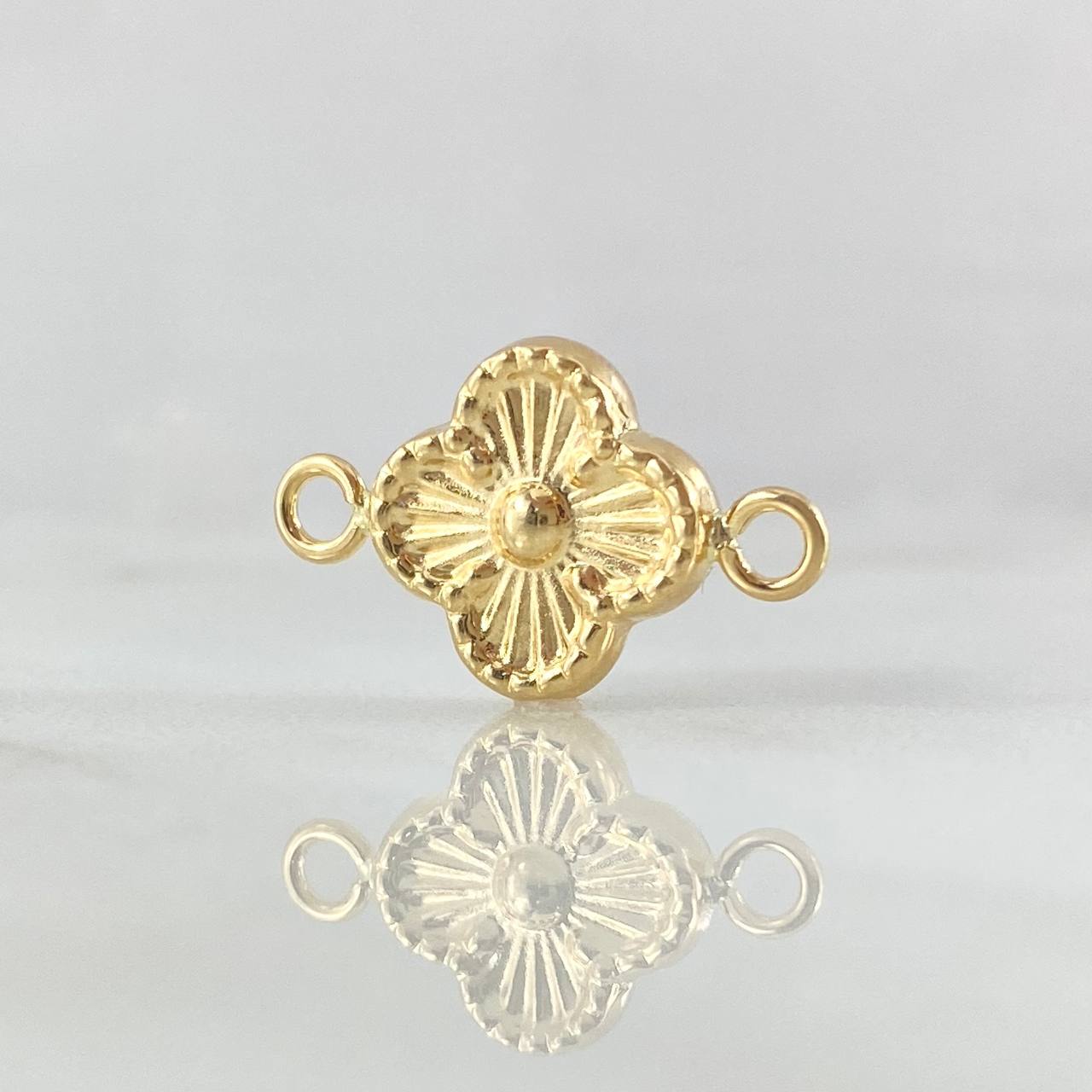 Herraje Trebol 0.65gr / 1.8cm / Bordeado Oro Amarillo 18K ©