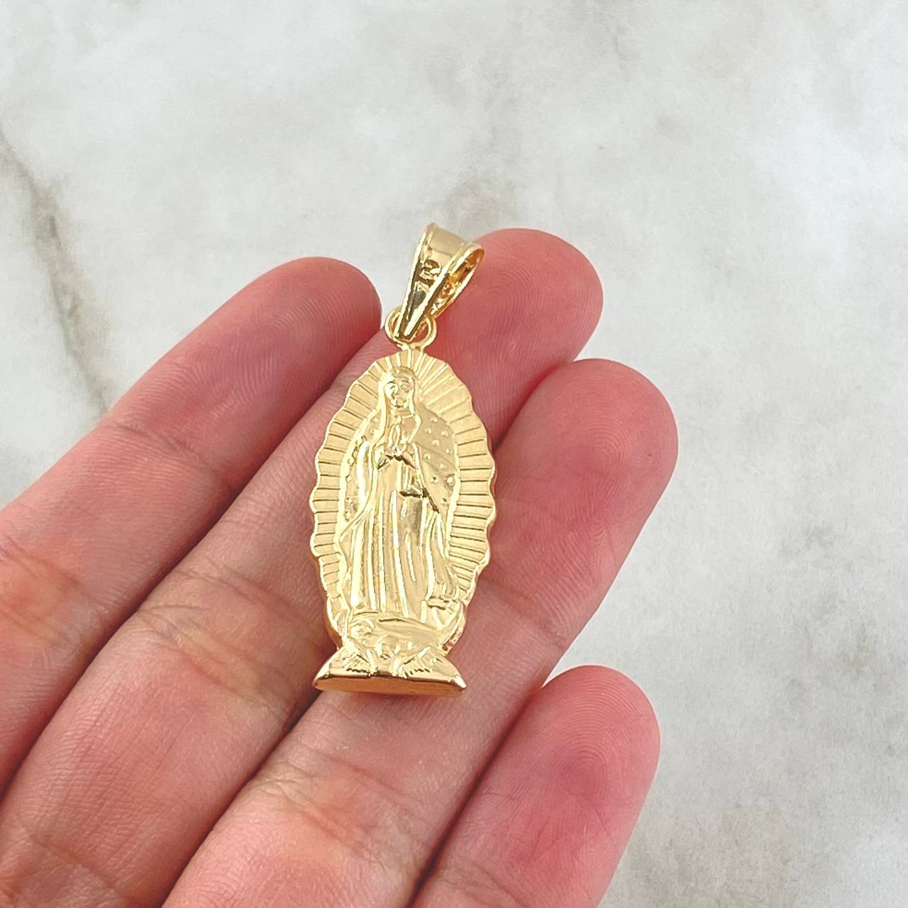 Dije Virgen Guadalupe 2.5gr / 4.3cm / Oro 18K