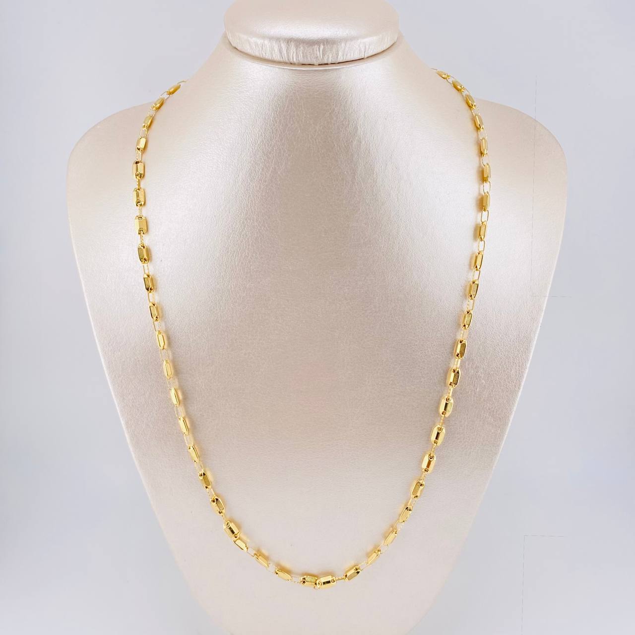 Cadena Rustica Adije 10.35 g / 61.4 cm / 4.3 mm Oro Amarillo 18K