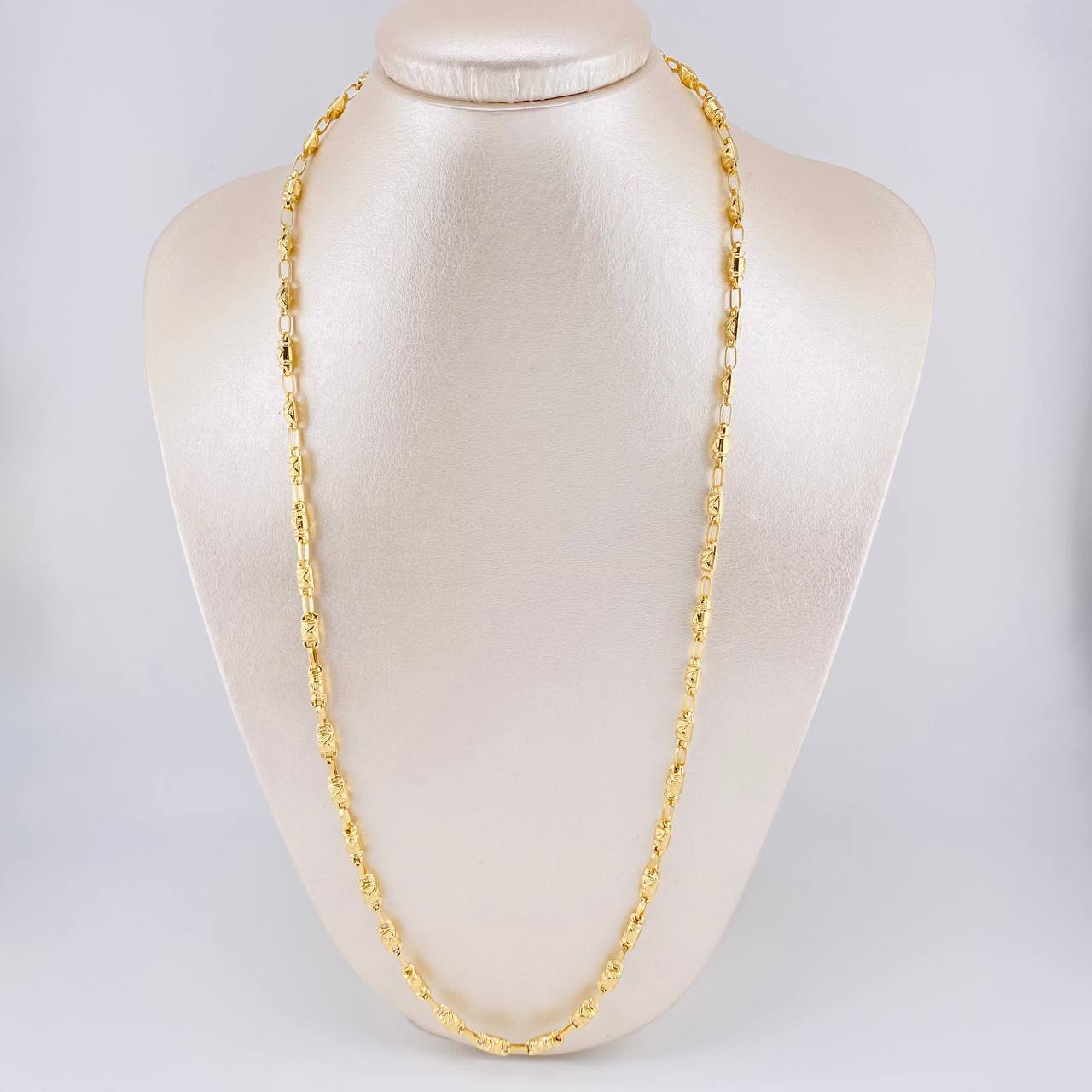 Cadena Rustica Corona Cruzada 12.4 g / 61.8 cm / 4.2 mm Oro Amarillo 18K