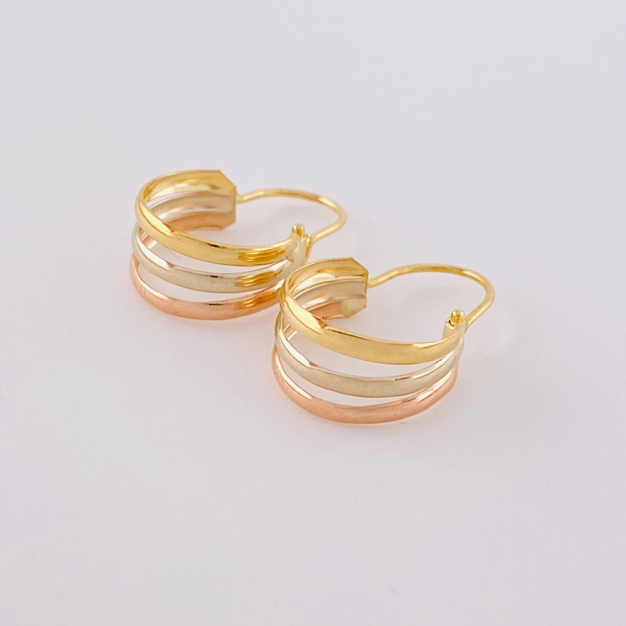 Candongas Ash Tres Lineas 0.95 g / 1.5 cm Tres Oros 18K