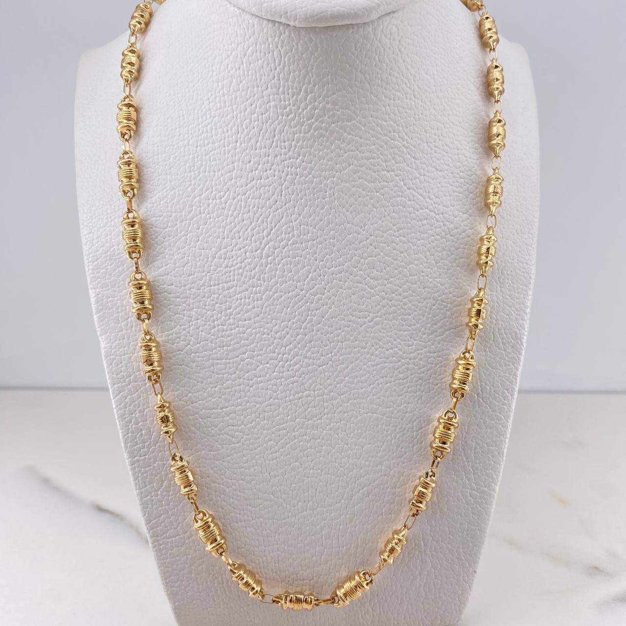 Cadena Rustica Barril 13.05gr / 60cm / 4.8mm Oro Amarillo 18K $