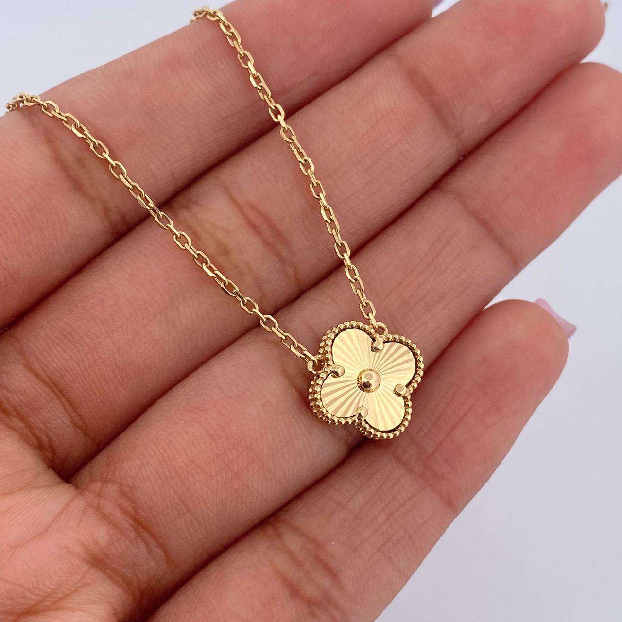Cadena Aro Seguido Trebol 3.85gr / 42cm-45cm / 1.15mm Diamantada Oro Amarillo +4 18K $