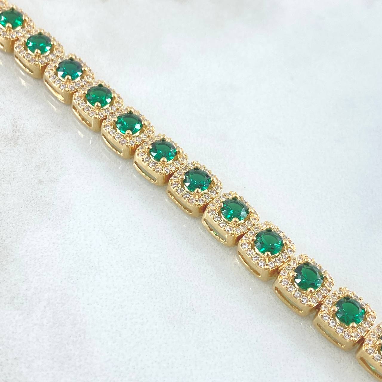 Pulso Halo Cuadrado 23.7gr / 19cm / Circones Blancos Verdes Oro Amarillo 18K *