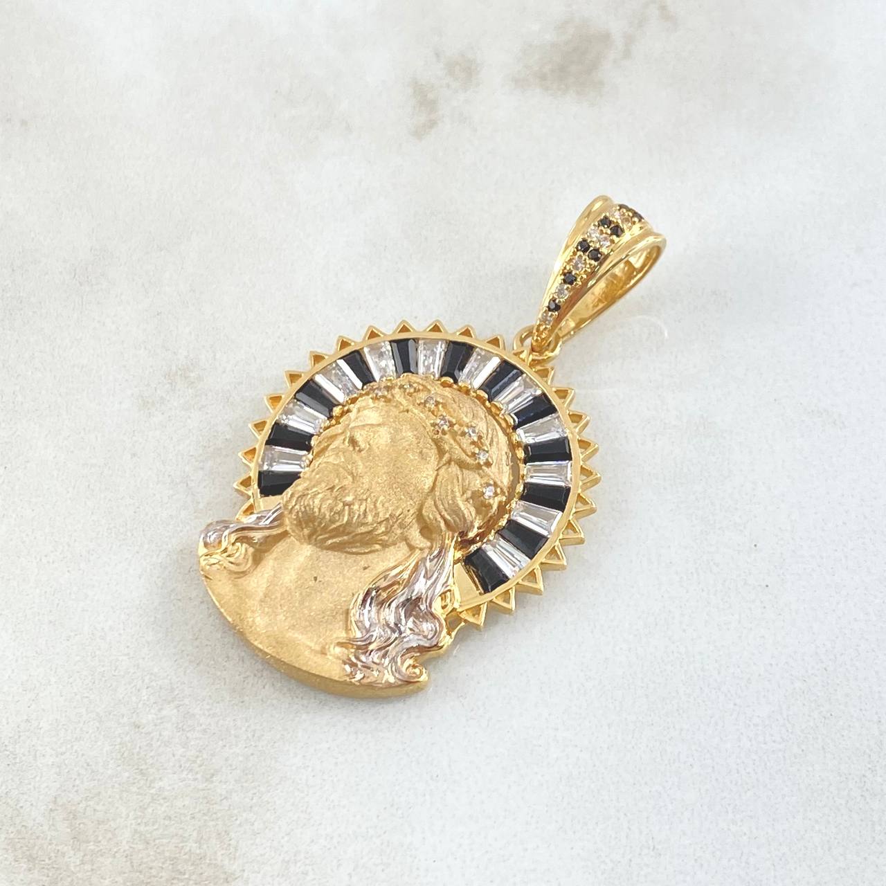 Dije Rostro de Jesús Aureola 8.15gr / 4.5cm / Circones Blancos Negros Oro Amarillo 18K *