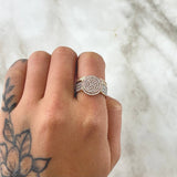 Anillo y Pisa Argolla Circulo Tupido Churumbela 8.05gr / T6 1/2 / Circones Blancos Dos Oros Amarillo Rosa 18K *