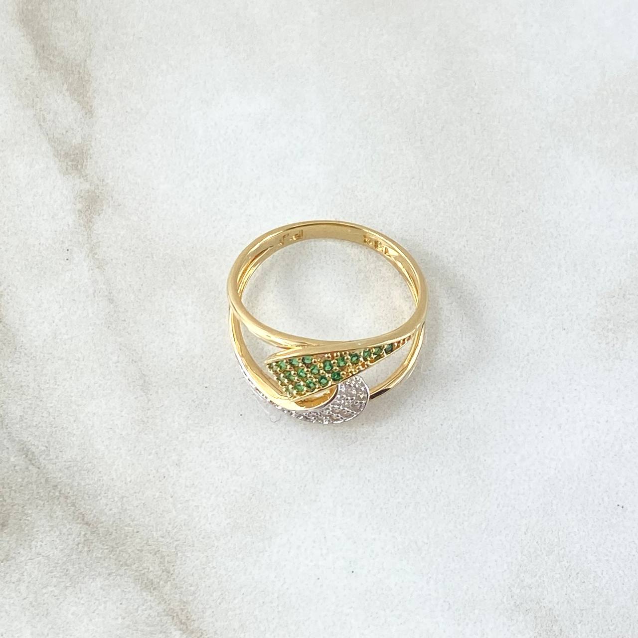 Anillo Abrazos Curvos 2.9g / T7 Oro Amarillo 18K