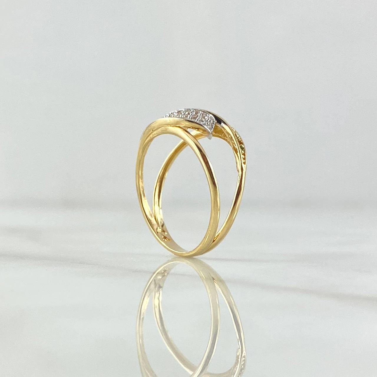 Anillo Abrazo Curvos 2.8gr / T6 / Circones Blancos Verdes Oro Amarillo 18K *