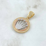 Dije Corona RX Doble Marco Circulo 7.95gr / 3.9cm / Circones Blancos Tres Oros 18K *