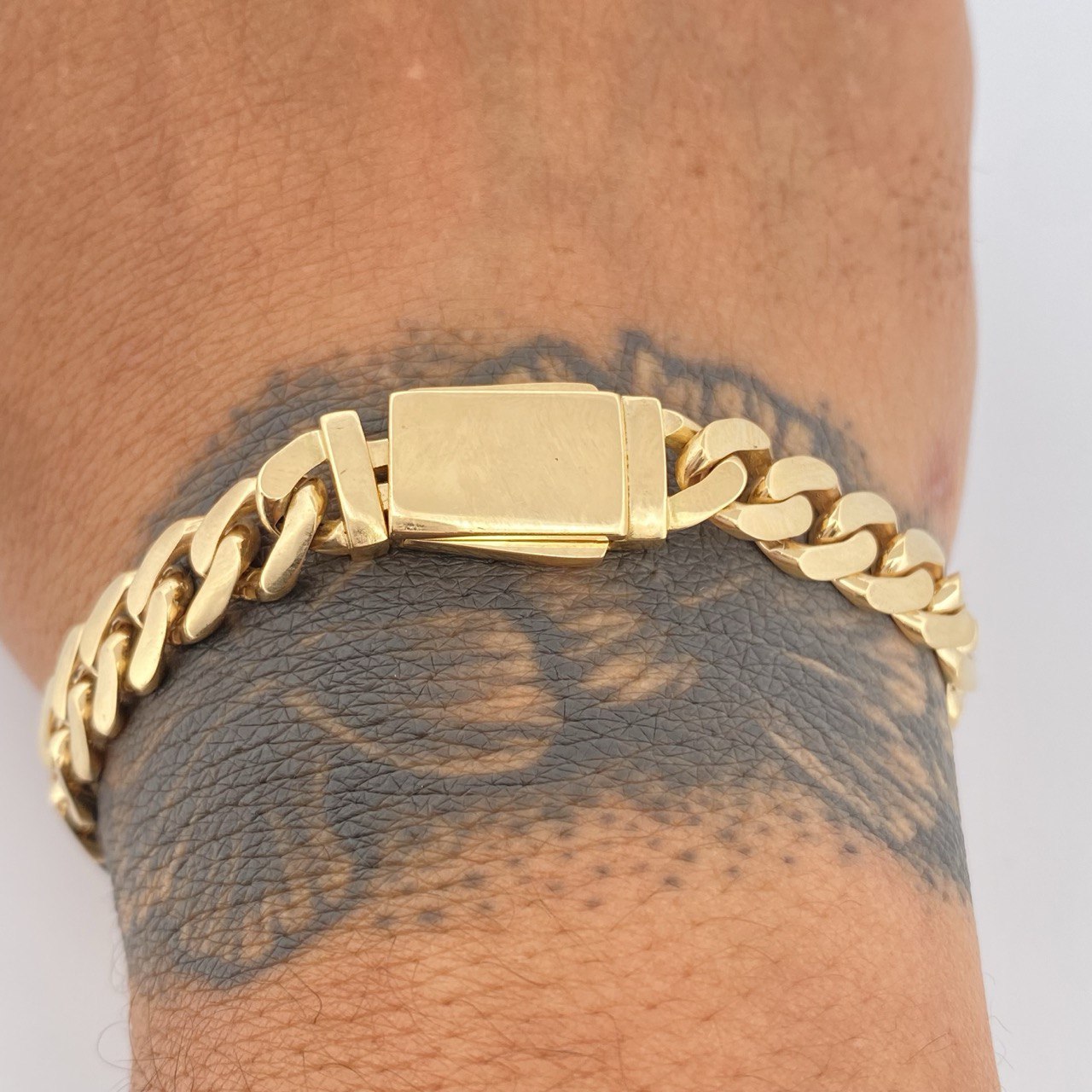 Pulso Cubana 14gr / 20cm / Oro Amarillo Nac.Esp. 18K $