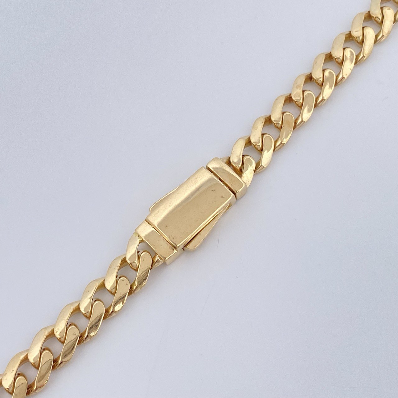 Cadena Cubana 28.15gr / 60.3cm / Oro Amarillo Nac.Esp. 18K $