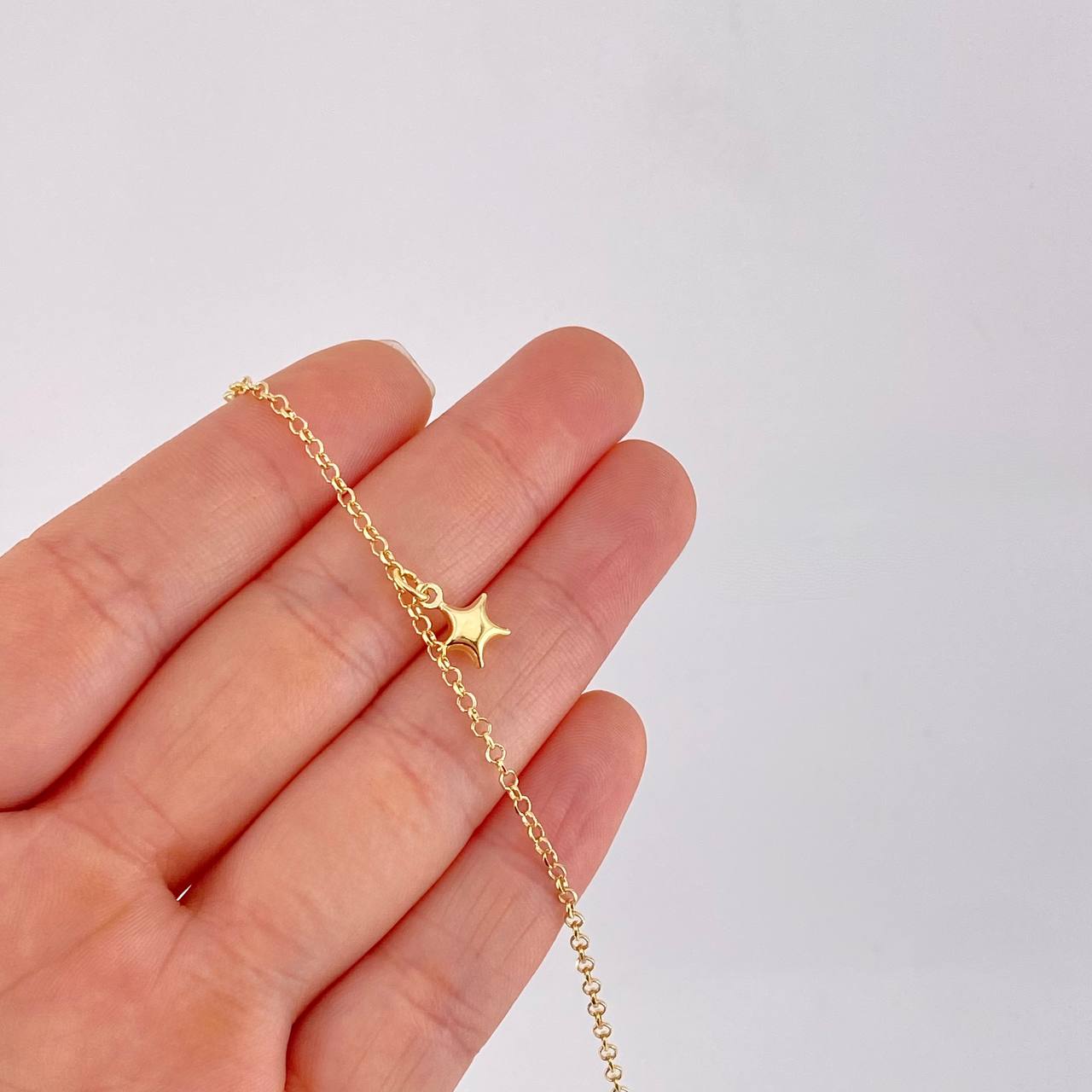 Tobillera Aro Seguido Dije 3.05g / 23.7cm / 1.4mm Oro Amarillo 18K
