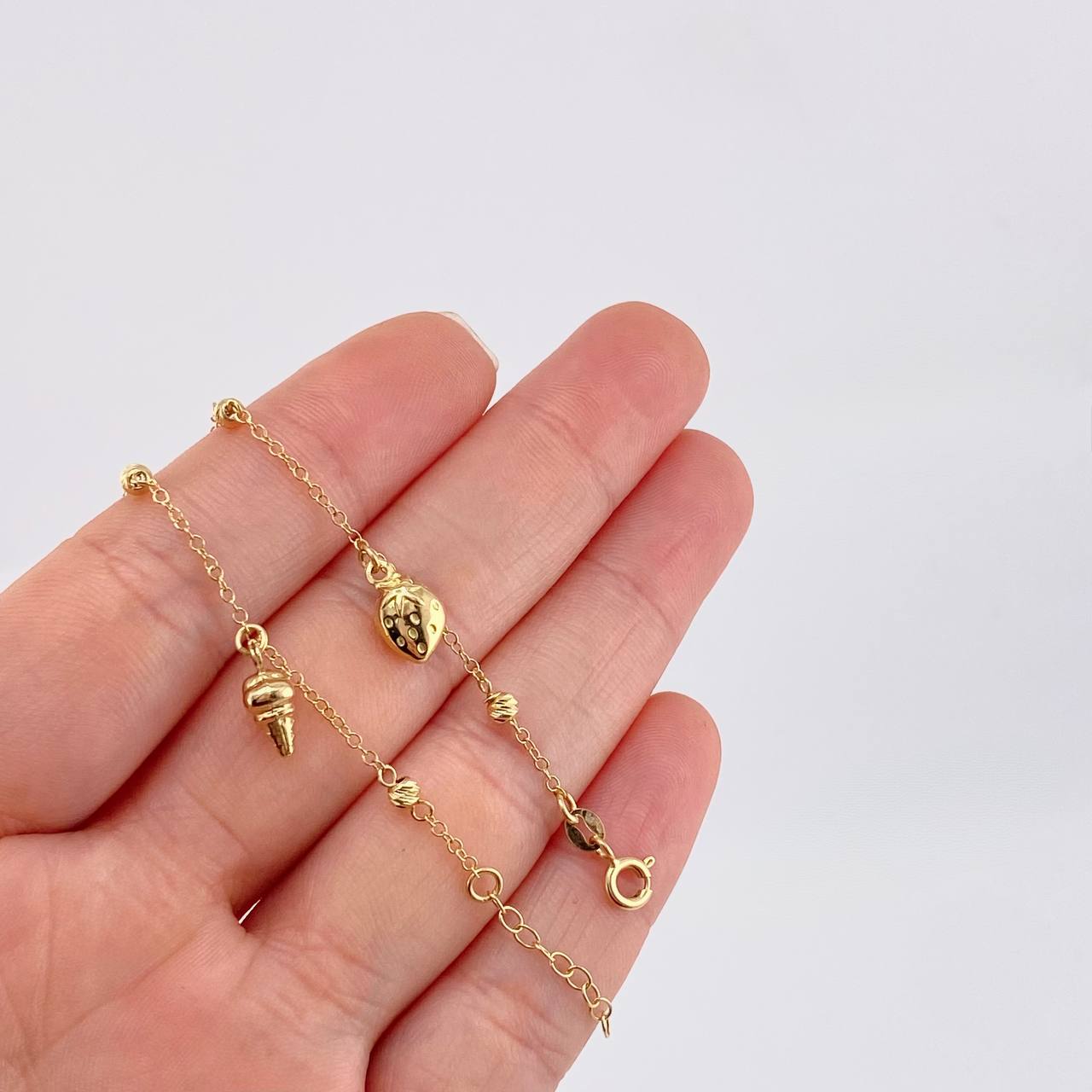 Tobillera Aro Seguido Dije 3.5g / 24.7cm / 0.6mm Oro Amarillo 18K