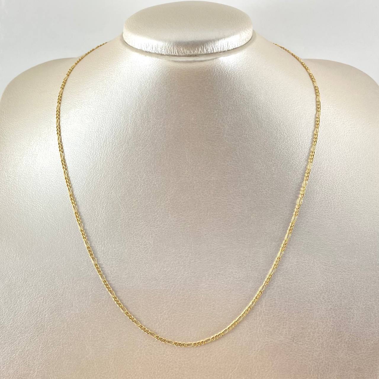 Cadena Figaro 2.35gr / 50cm / Oro Amarillo +1 18K *