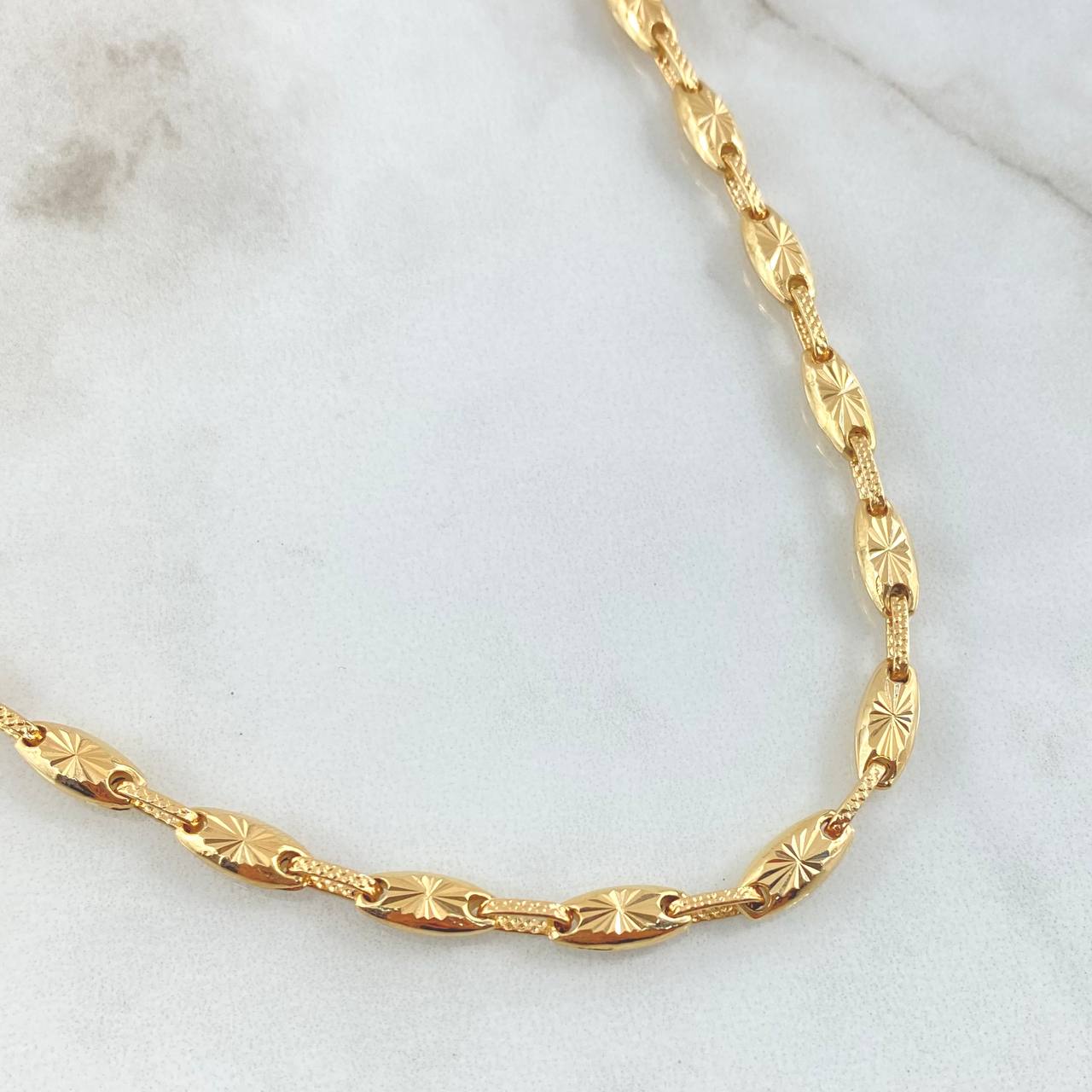 Cadena Rústica 38.7gr / 65cm / Oro Amarillo 18K ©