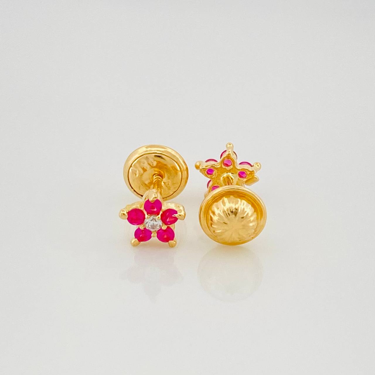 Topos Flor 0.85 g / 5.3 mm Oro Amarillo 18K