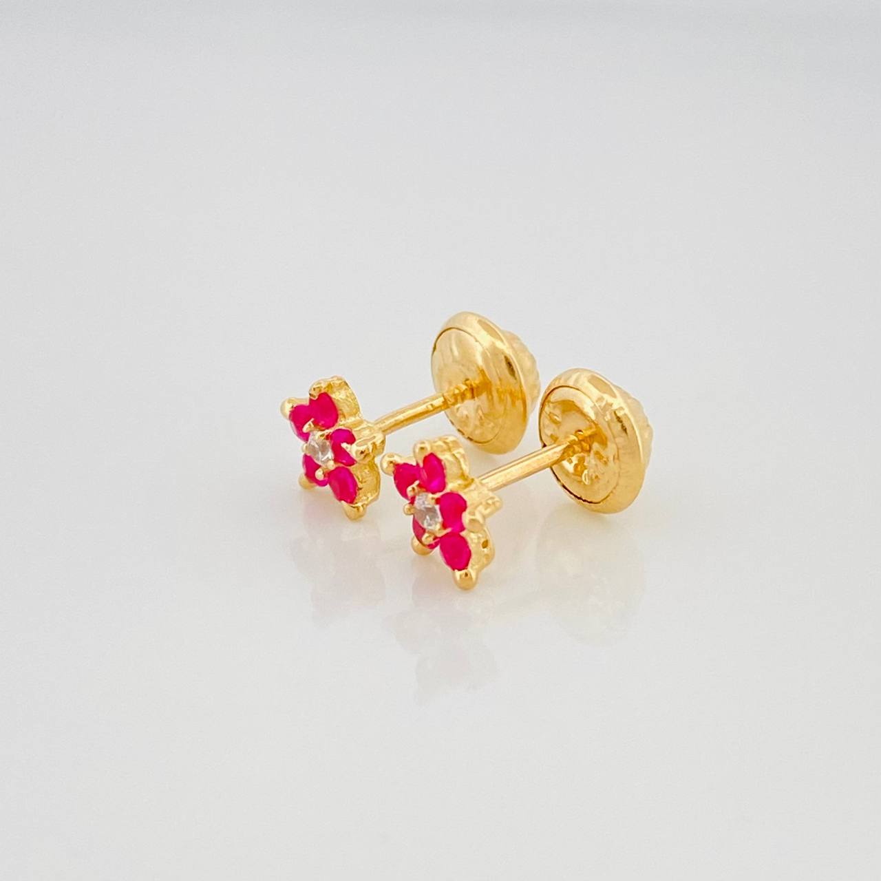 Topos Flor 0.85 g / 5.3 mm Oro Amarillo 18K