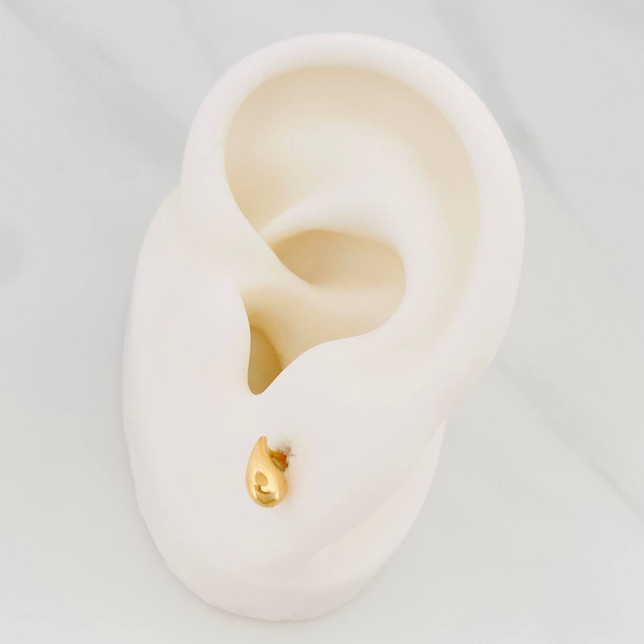 Topos Lágrima 0.6 g / 3 mm Oro Amarillo 18K