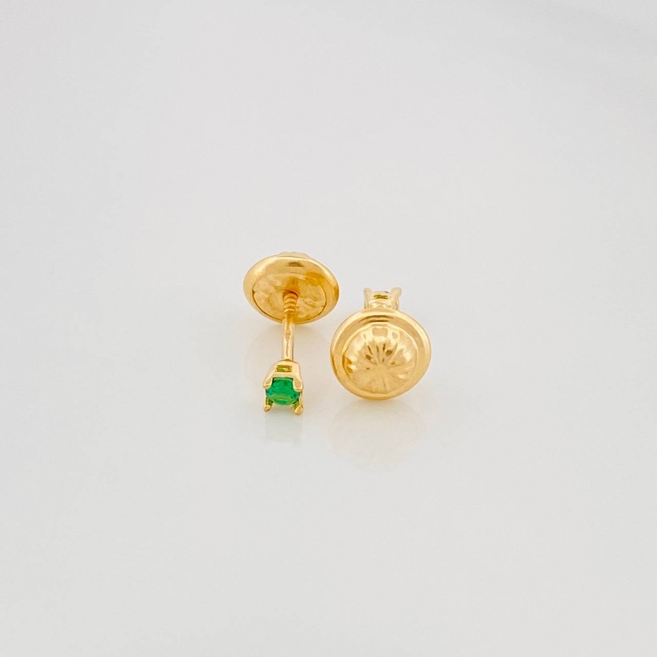 Topos Cuatro Garras 0.5 g / 2.2 mm Oro Amarillo 18K
