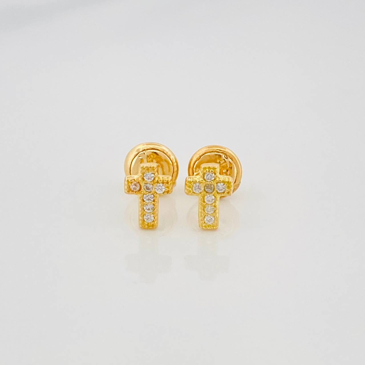 Topos Cruz 0.8 g / 4.7 mm Oro Amarillo 18K