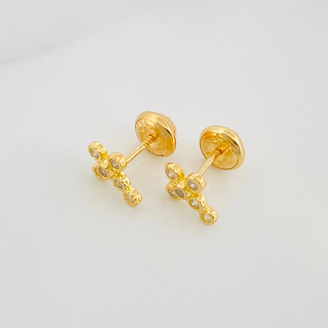 Topos Cruz Tupida 0.95 g / 6 mm Oro Amarillo 18K
