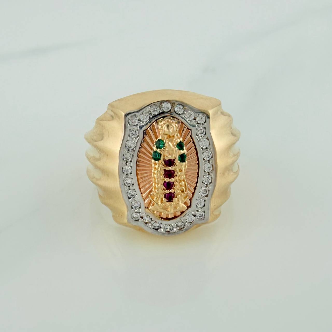 Anillo Virgen Guadalupe 5.75 g / T 7 3/4 Tres Oros 18K