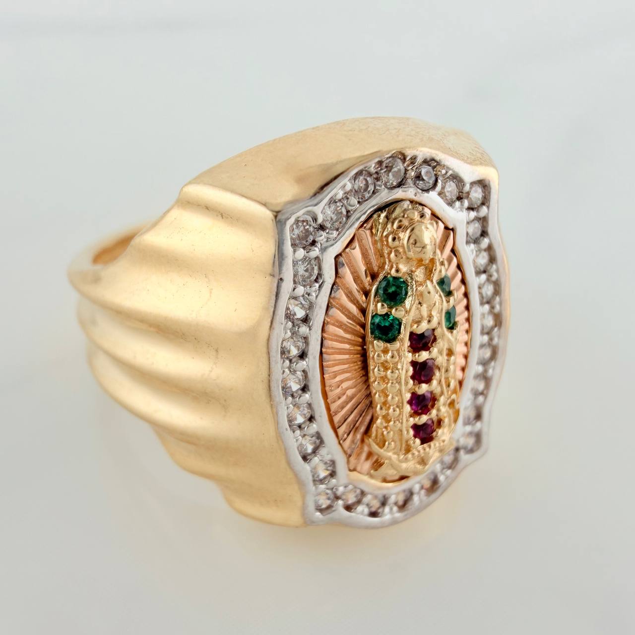 Anillo Virgen Guadalupe 5.75 g / T 7 3/4 Tres Oros 18K