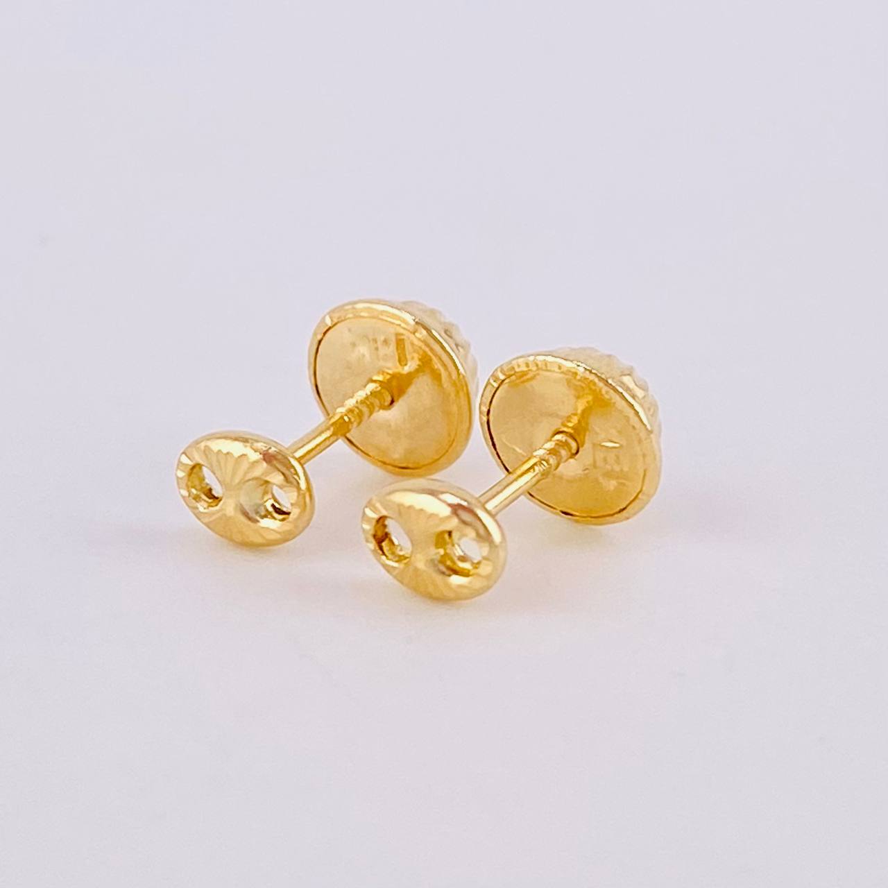Topos GC Diamantado 0.6g / 4.6mm Oro Amarillo 18K
